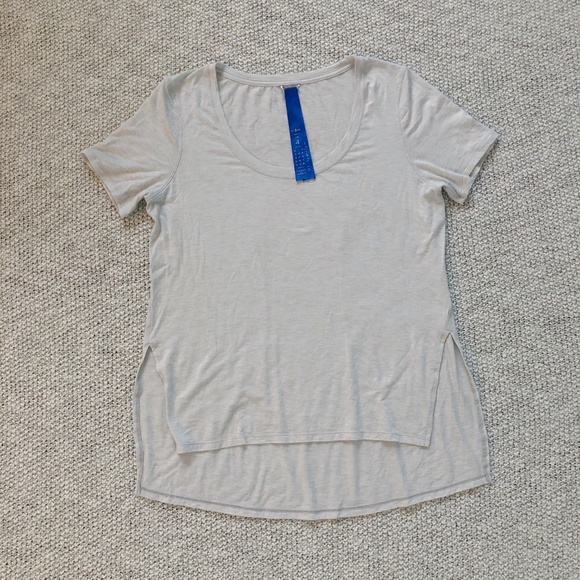 Kit and Ace Super Soft Noosa Tee - Picture 4 of 5